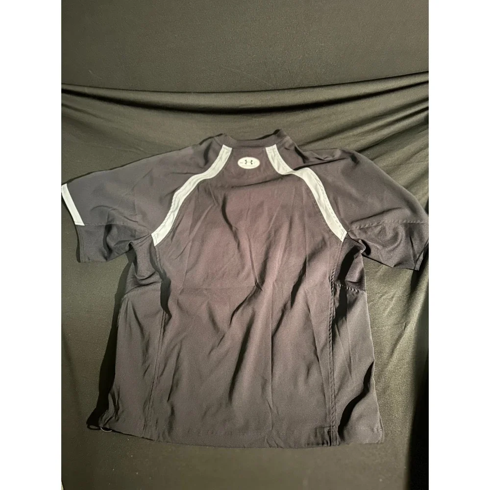 Under Armour All Season Gear Men's Small | Black 1/4 Zip Loose‎ Fit Shirt
